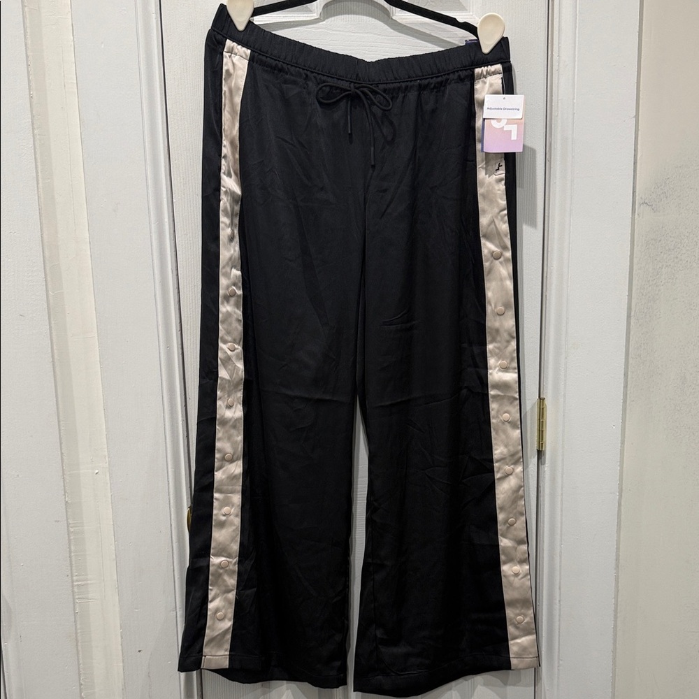 JoyLab Black Wide-Leg Track Pants with Cream Side Stripes - Picture 3 of 8